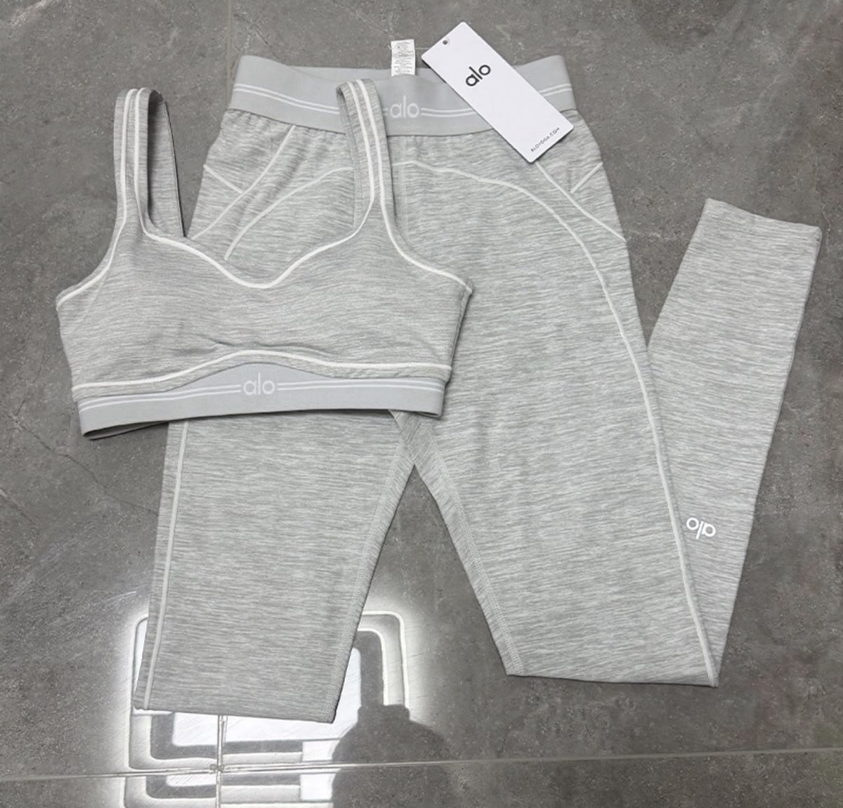 Alo Women's Performance Set