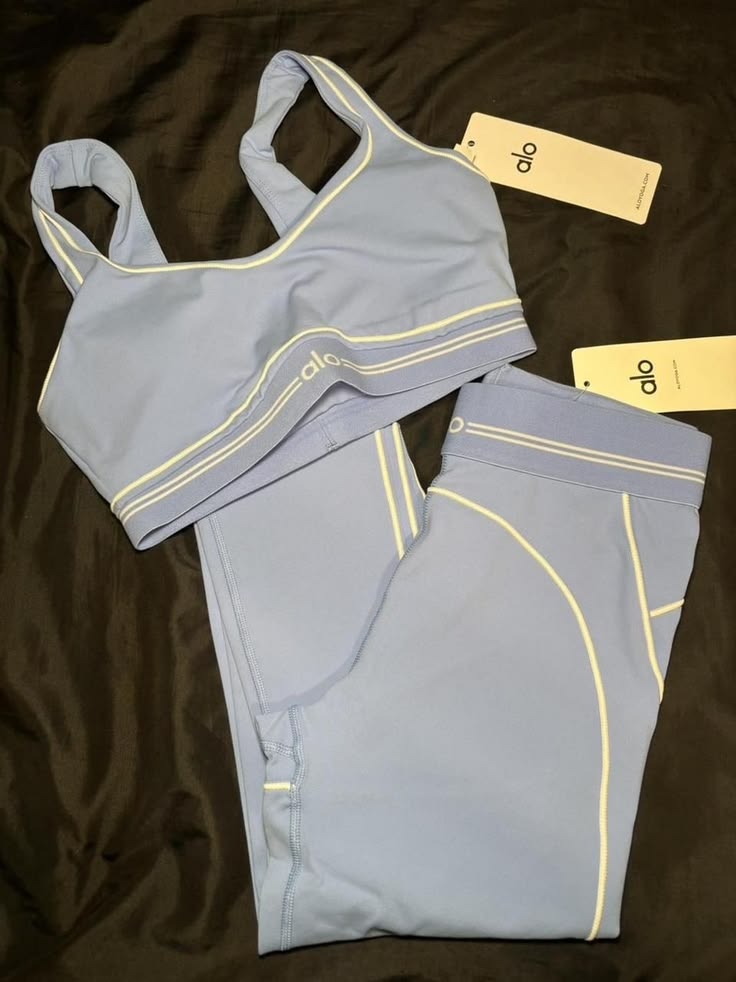 Alo Women's Performance Set